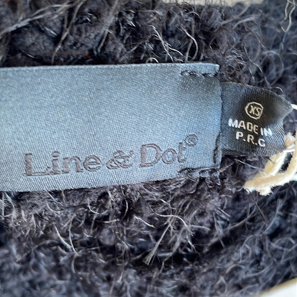 Line & Dot Black Jeanne Fringe Crew Neck Sweater - Picture 6 of 7